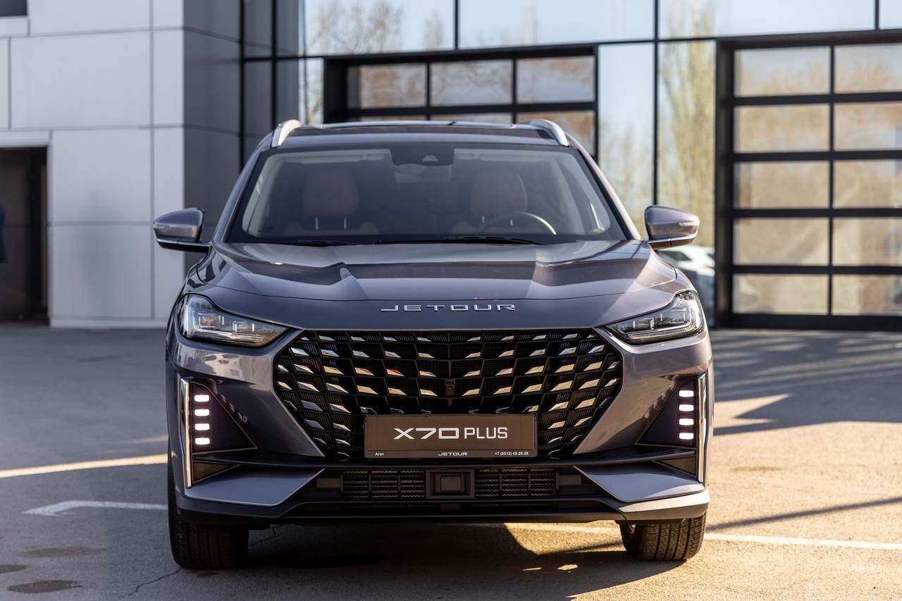 Jetour X70 Plus Комфорт 1.6T 7 РКП 26 г.в.